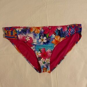 NWT Urban Sea XL Swim Bottom in Cherry Multi